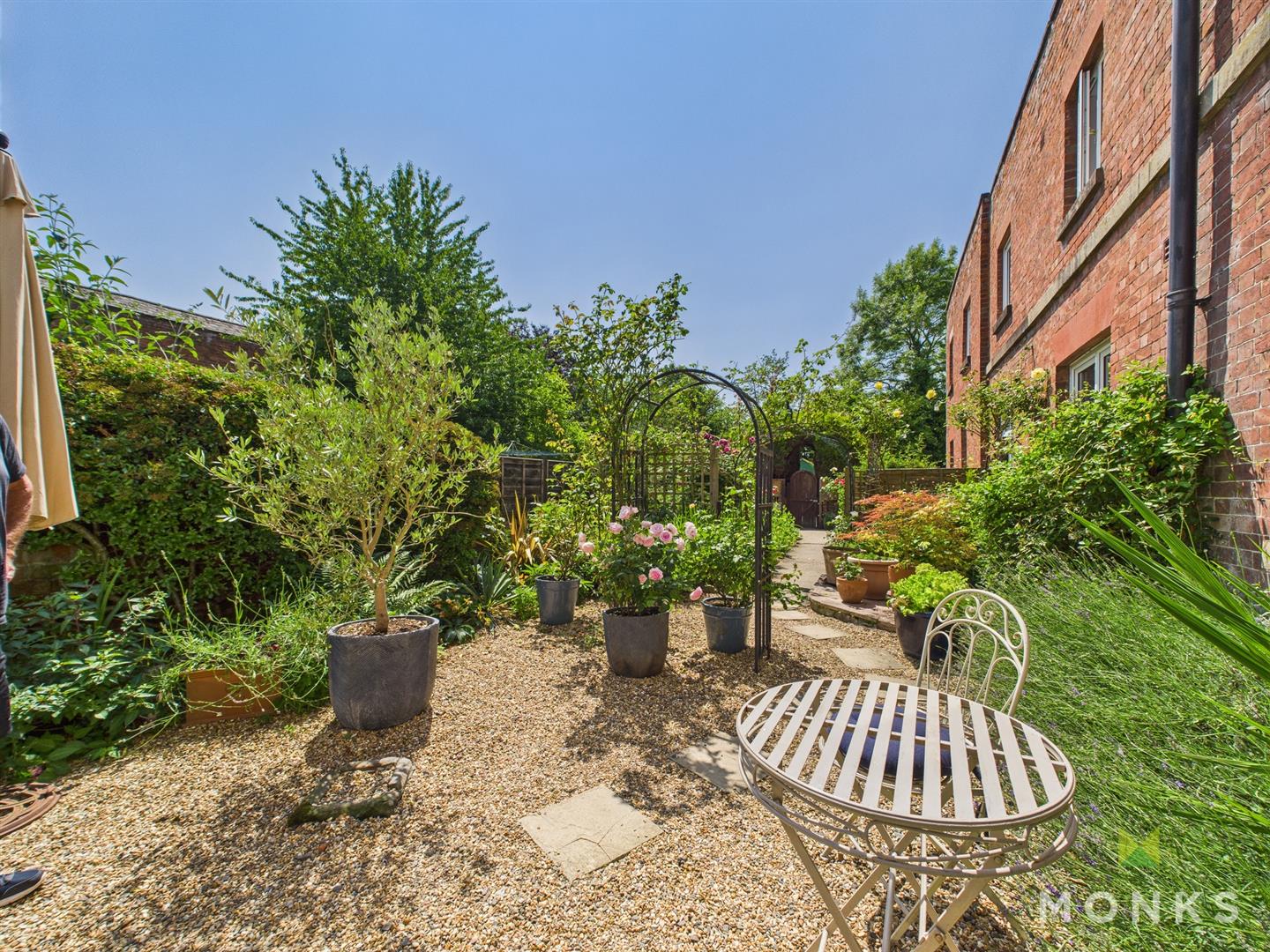 2 Lythwood Hall, Shrewsbury, SY3 0AD SSTC